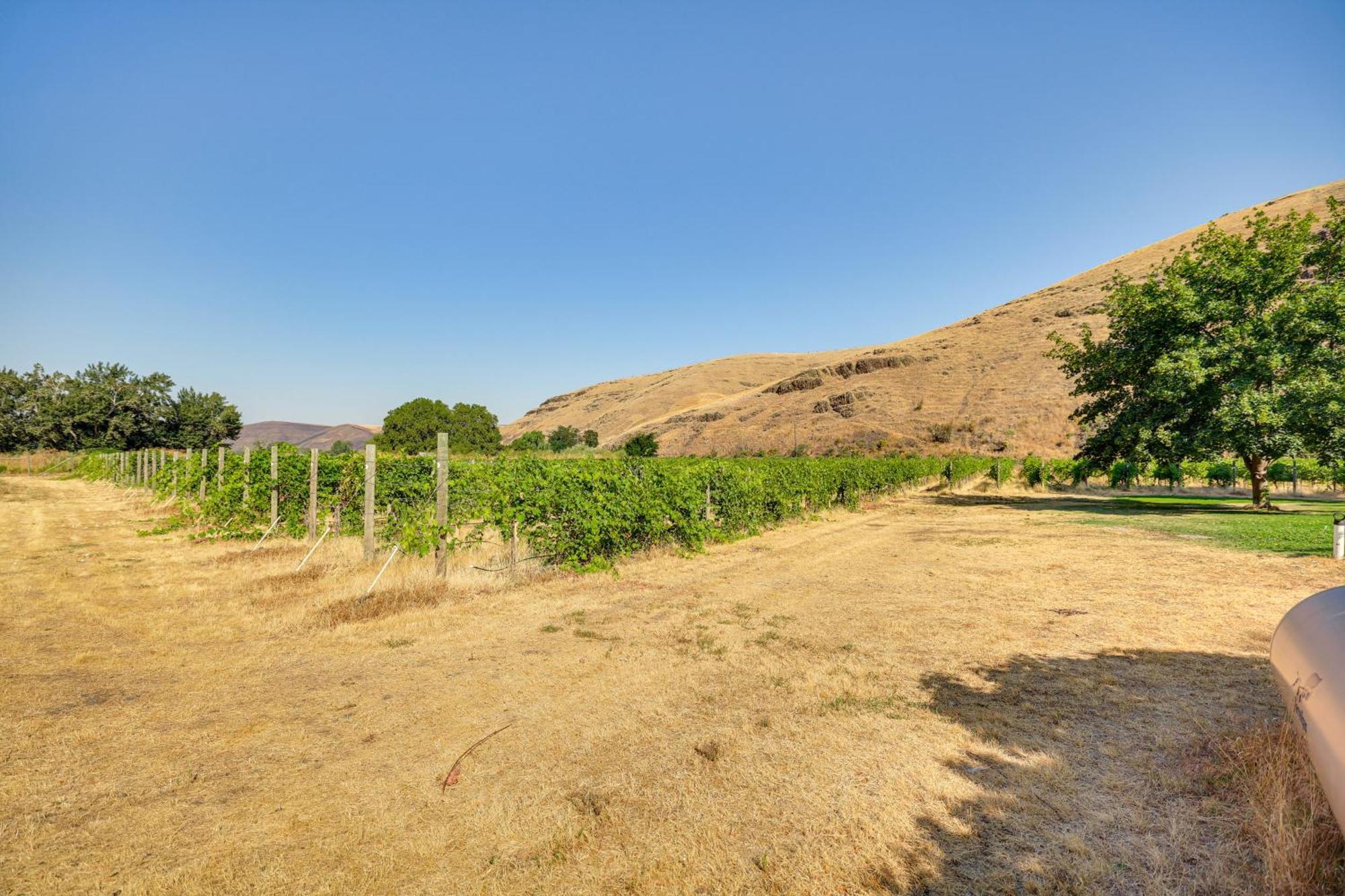 Mongata Winery Romantic Retreat On-Site Tastings! Milton-Freewater Kültér fotó